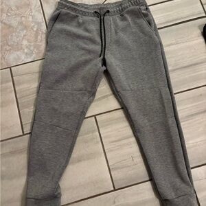 American Eagle Gray Jogger Sweatpants